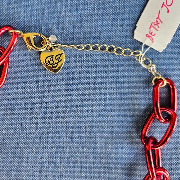 ❤️🏩Betsey Johnson 3-D HEART Statement Necklace - NWT🏩❤️ - Picture 8 of 16